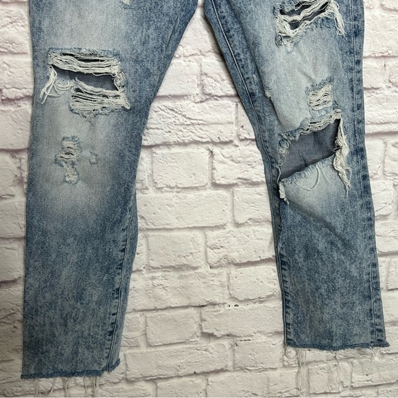 Pacsun Vintage Loose Distressed Jeans - Picture 6 of 12
